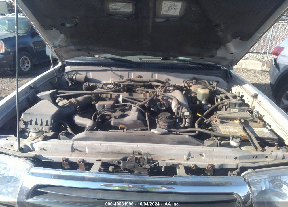 2000 TOYOTA 4RUNNER VIN: JT3GM84R5Y0061841