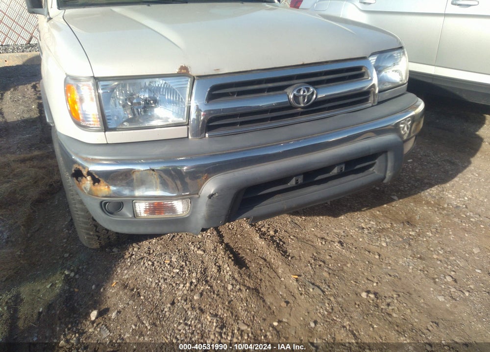 2000 TOYOTA 4RUNNER VIN: JT3GM84R5Y0061841