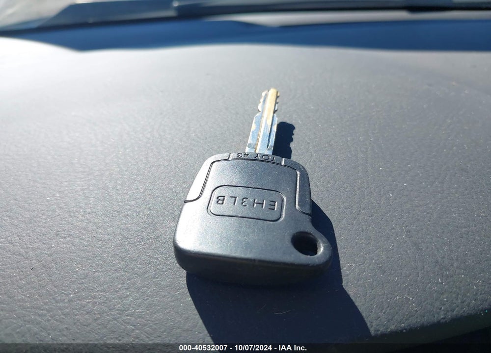2005 TOYOTA COROLLA S VIN: 1NXBR32EX5Z406095