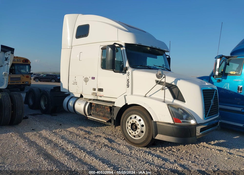 2011 VOLVO VN VNL VIN: 4V4NC9TH2BN532783