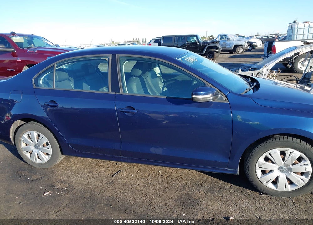2011 VOLKSWAGEN JETTA 2.5L SE VIN: 3VWDZ7AJ0BM074121