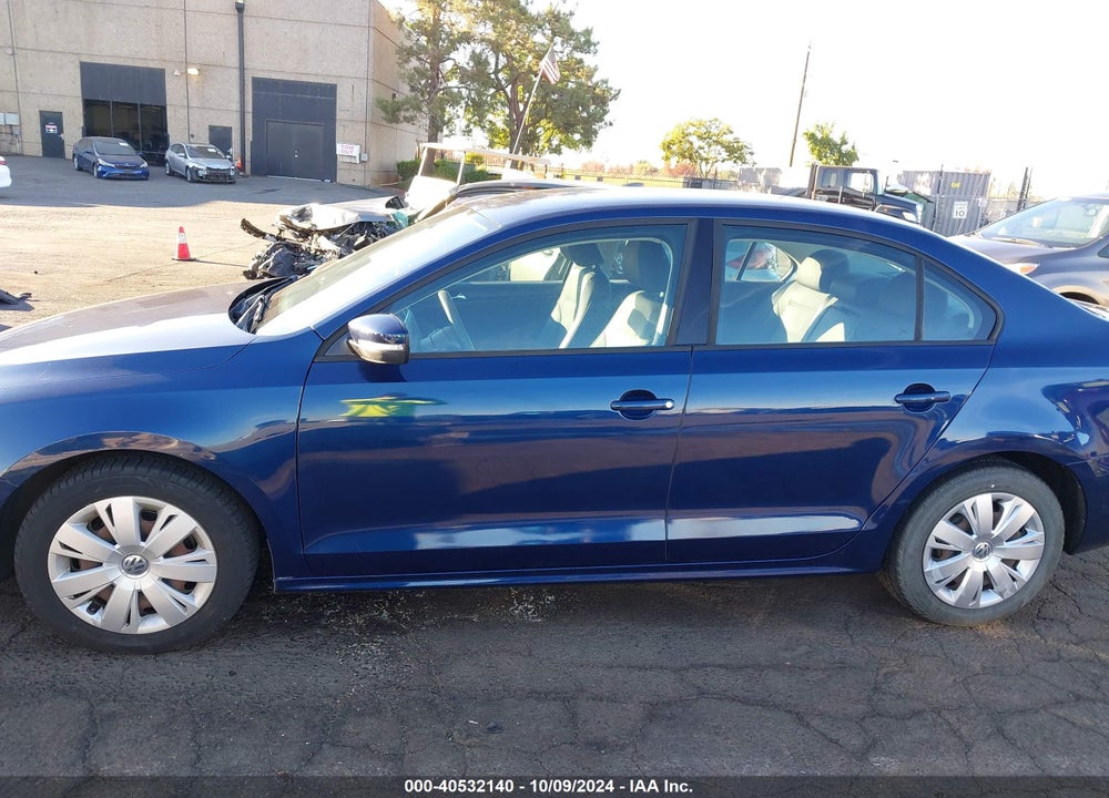 2011 VOLKSWAGEN JETTA 2.5L SE VIN: 3VWDZ7AJ0BM074121