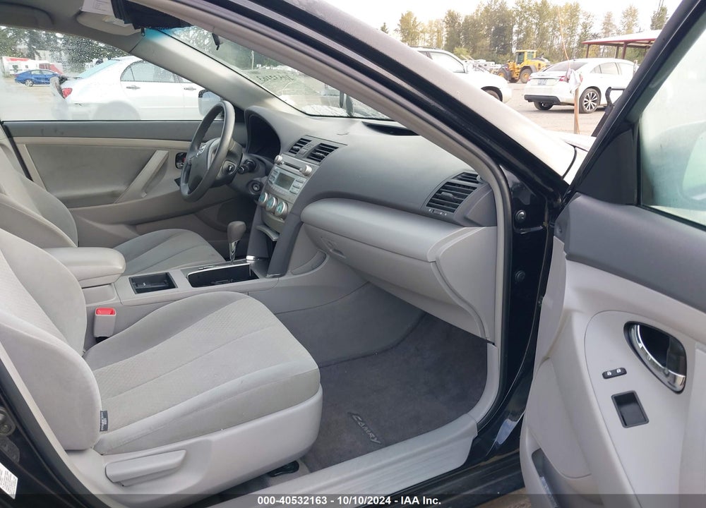 2009 TOYOTA CAMRY LE VIN: 4T1BE46K09U914583