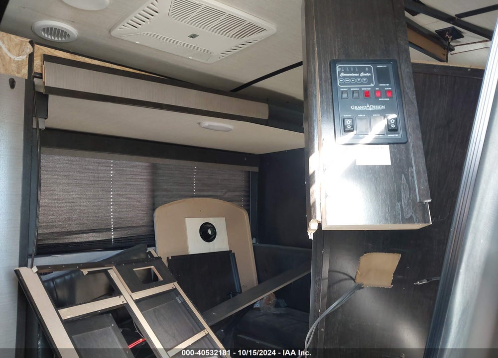 2019 GRAND DESIGN IMAGINE 2400BH VIN: 573TE2922K6613969