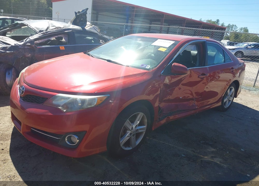 2014 TOYOTA CAMRY SE VIN: 4T1BF1FK5EU753072