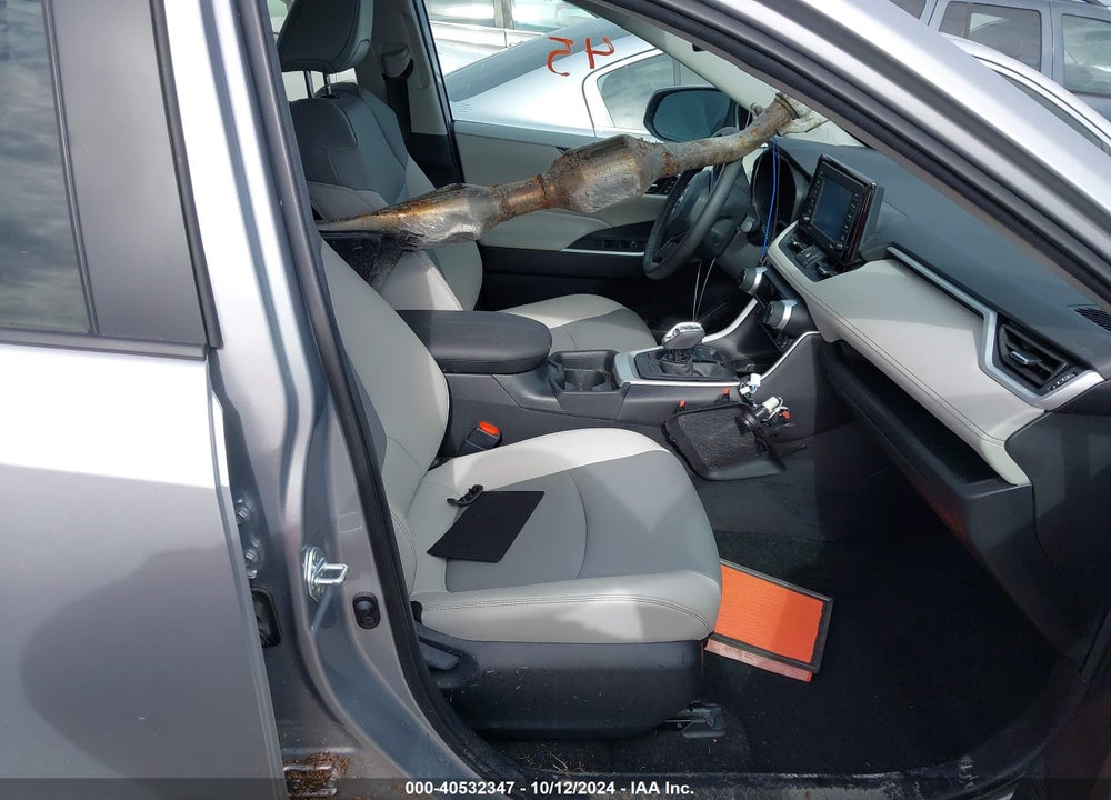 2021 TOYOTA RAV4 XLE PREMIUM VIN: 2T3A1RFVXMC184326