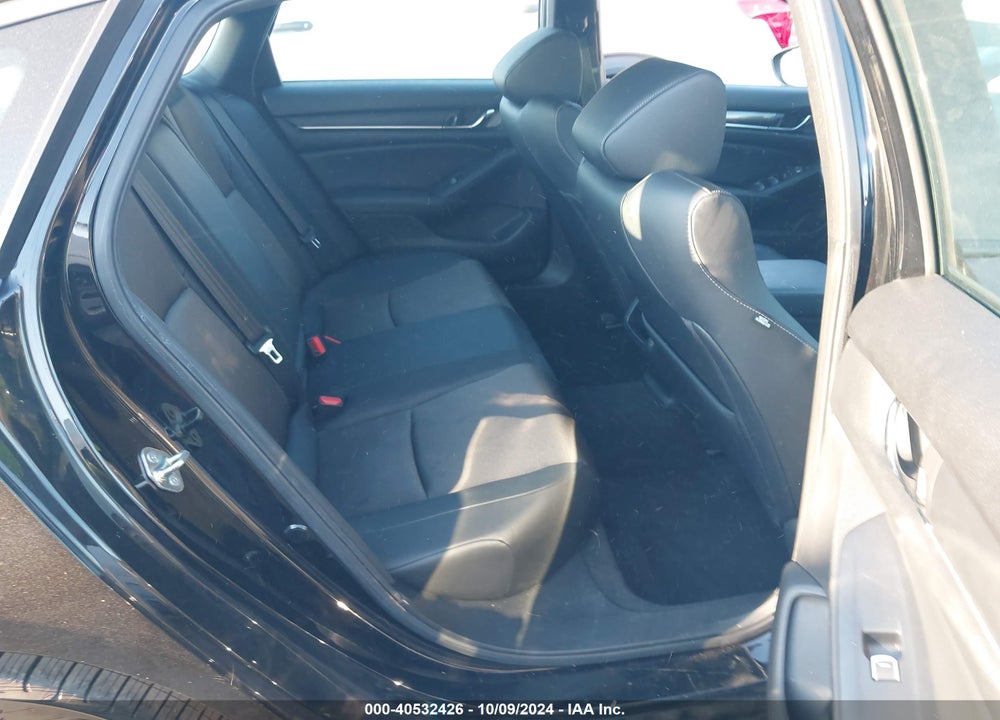 2019 HONDA ACCORD VIN: 1HGCV1F38KA128877