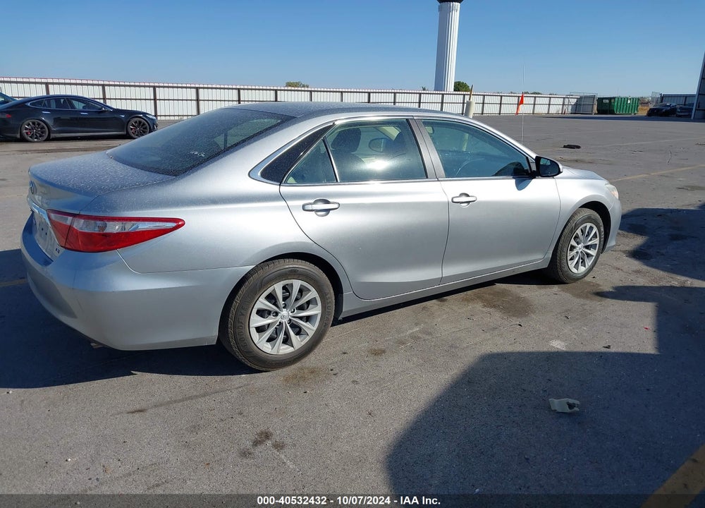 2017 TOYOTA CAMRY LE VIN: 4T1BF1FK0HU272134
