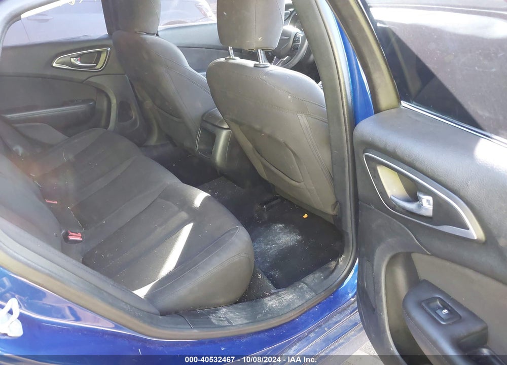 2015 CHRYSLER 200 LIMITED VIN: 1C3CCCAB6FN577024