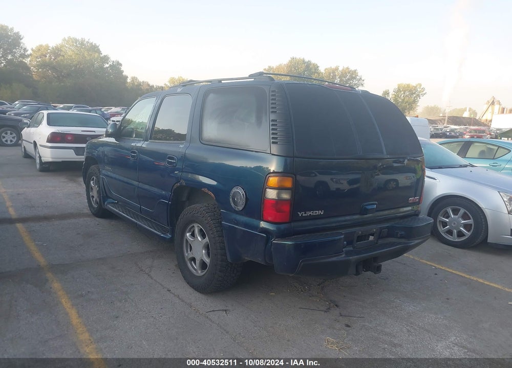 2005 GMC YUKON DENALI VIN: 1GKEK63U15J208301