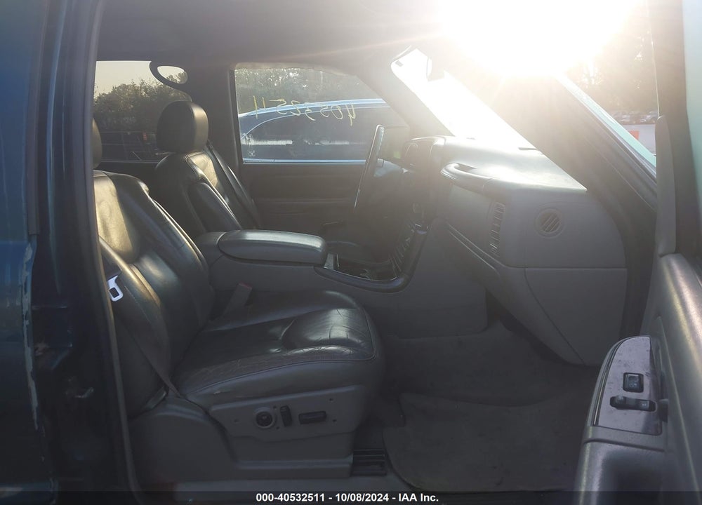2005 GMC YUKON DENALI VIN: 1GKEK63U15J208301