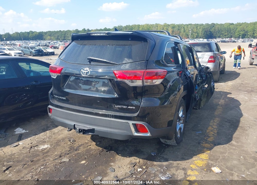 2019 TOYOTA HIGHLANDER LIMITED/PLATINUM VIN: 5TDDZRFH5KS705983