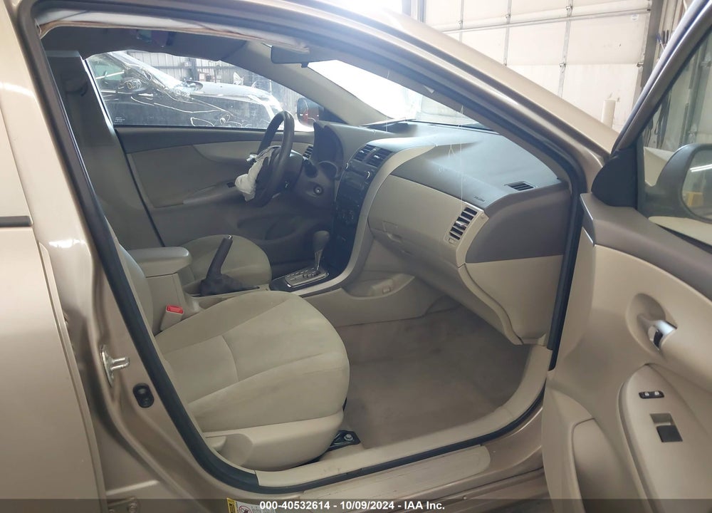 2010 TOYOTA COROLLA LE VIN: 2T1BU4EE9AC389642