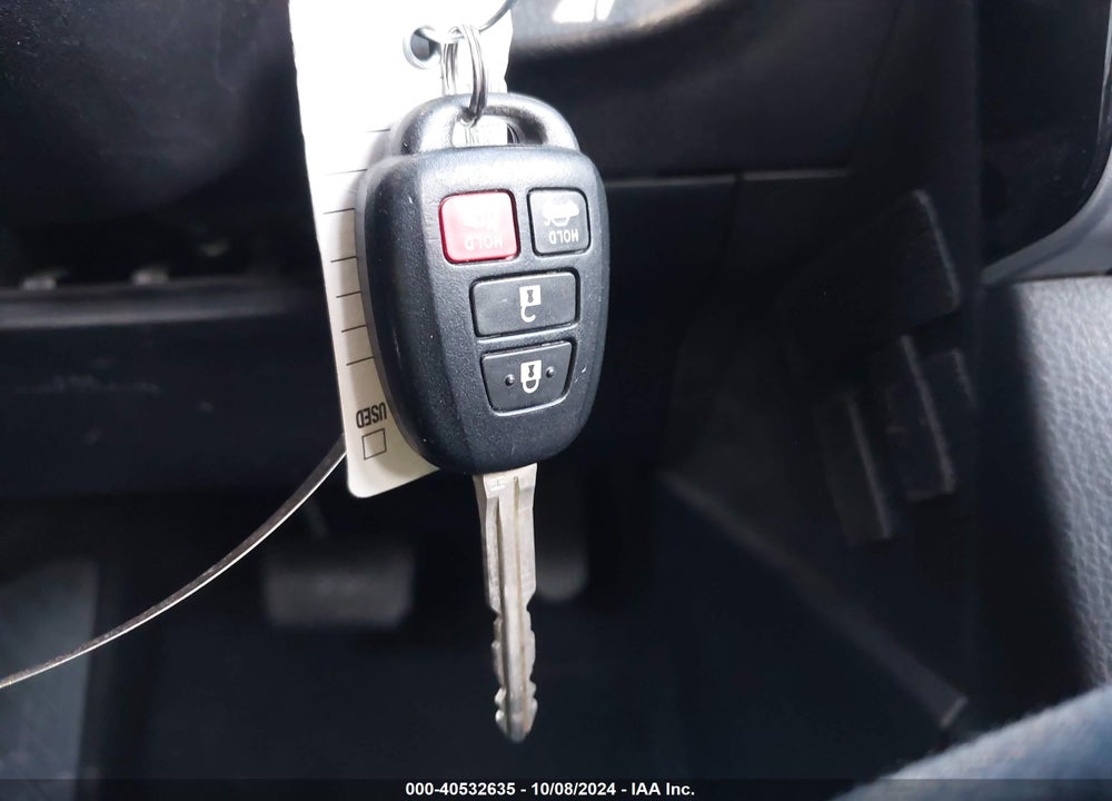 2018 TOYOTA COROLLA LE VIN: 2T1BURHE7JC978844