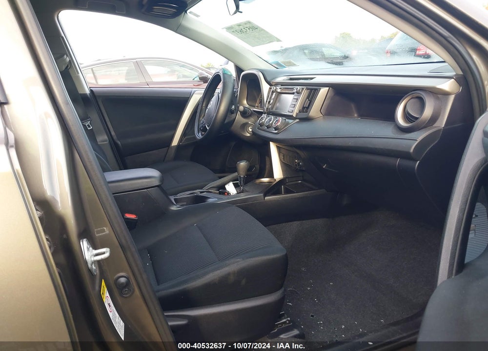 2015 TOYOTA RAV4 LE VIN: 2T3BFREV7FW243602