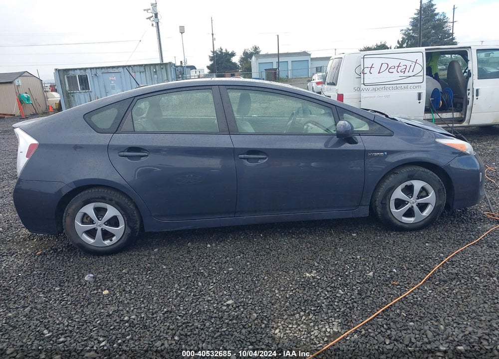 2013 TOYOTA PRIUS FOUR VIN: JTDKN3DU5D1707507