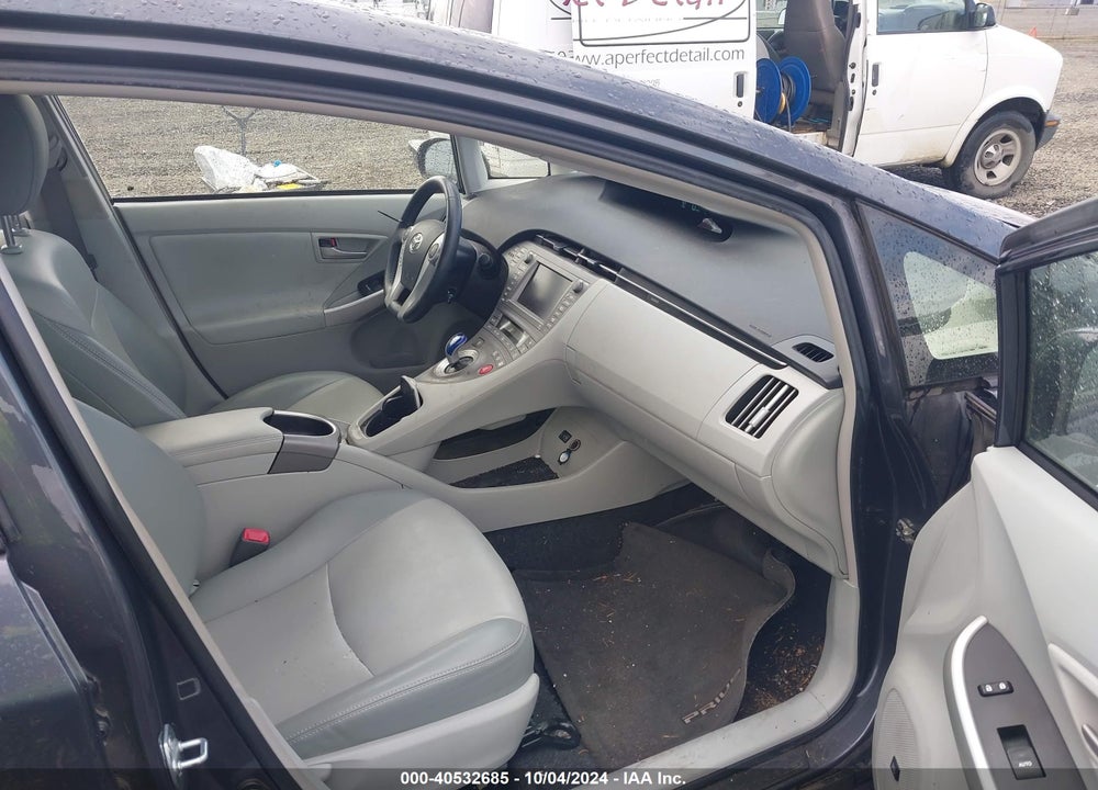 2013 TOYOTA PRIUS FOUR VIN: JTDKN3DU5D1707507