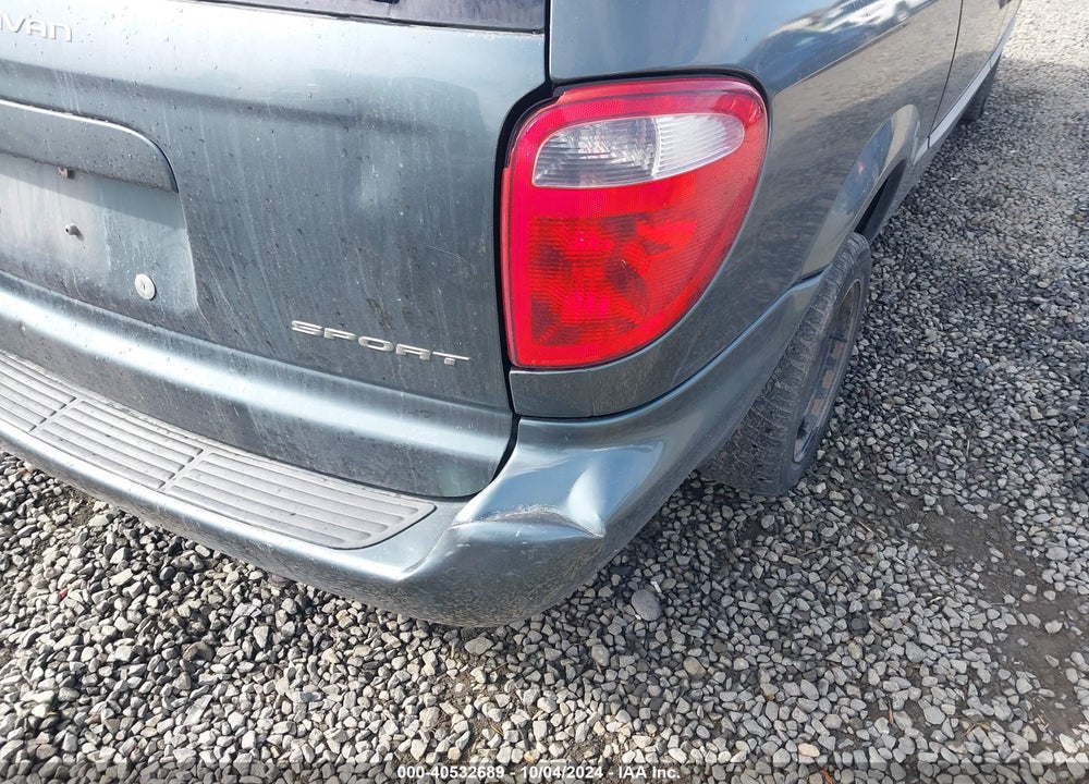 2002 DODGE GRAND CARAVAN SPORT VIN: 2B4GP44R42R511825