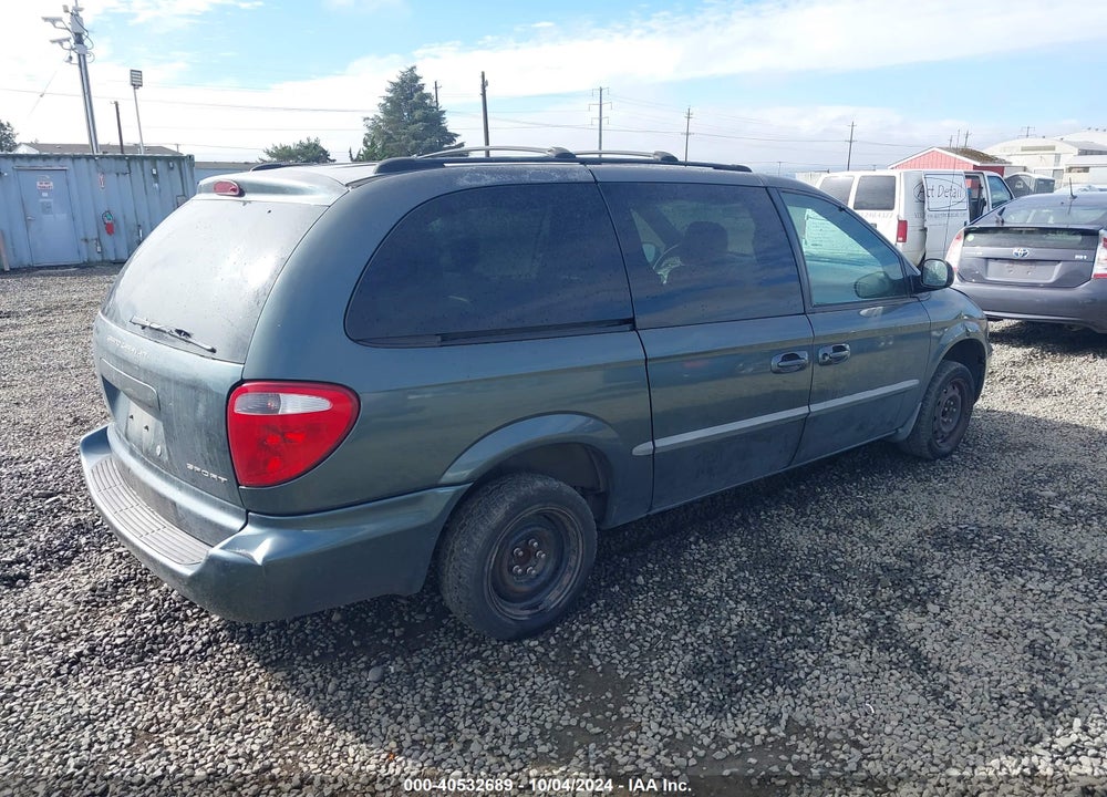 2002 DODGE GRAND CARAVAN SPORT VIN: 2B4GP44R42R511825