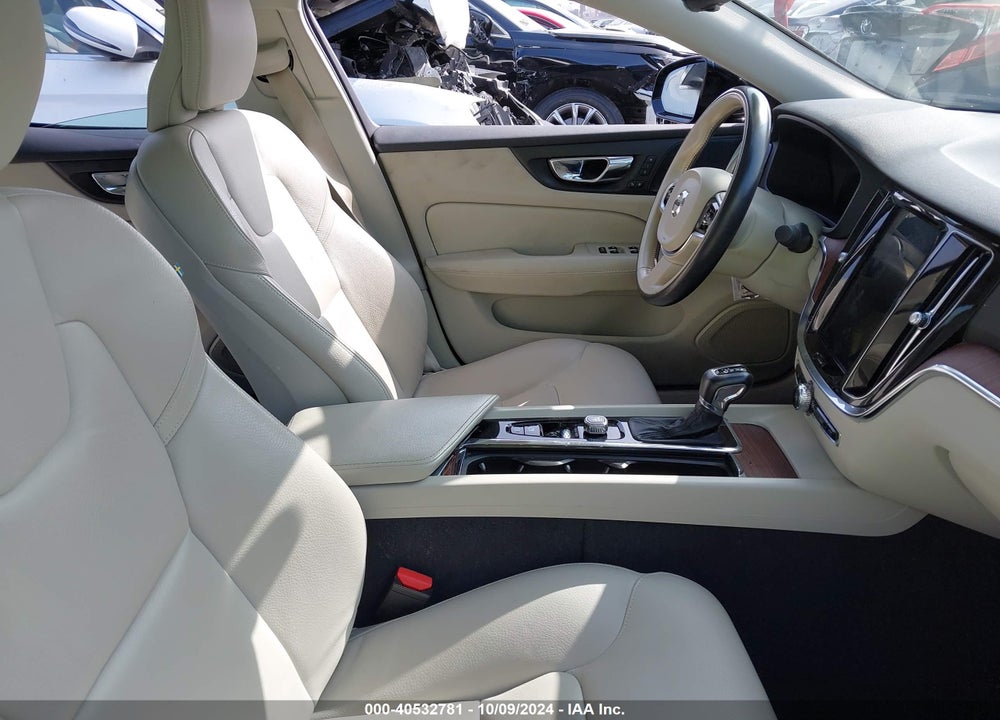 2019 VOLVO S60 T5 MOMENTUM VIN: 7JR102FK2KG010906