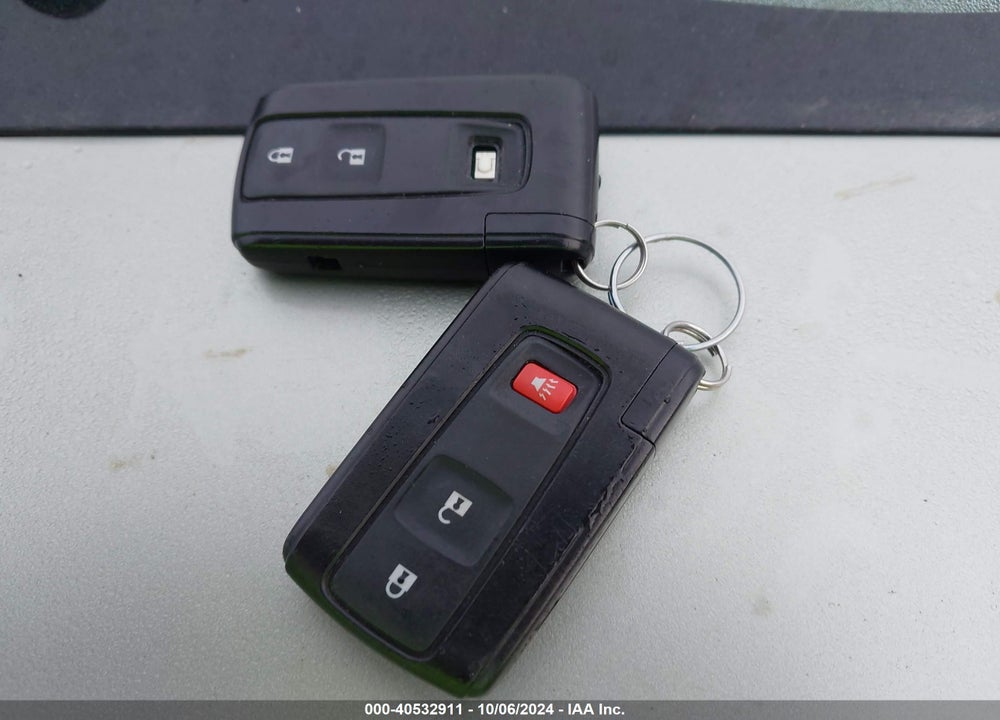 2008 TOYOTA PRIUS VIN: JTDKB20U587775284