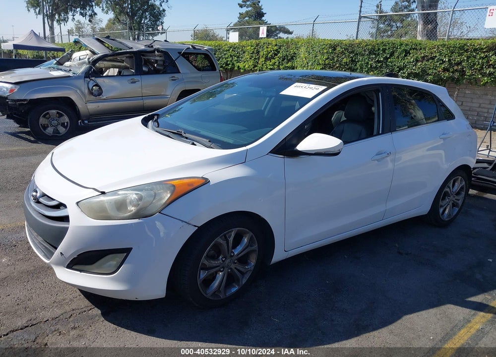 2013 HYUNDAI ELANTRA GT BASE W/BLUE VIN: KMHD35LE9DU035076