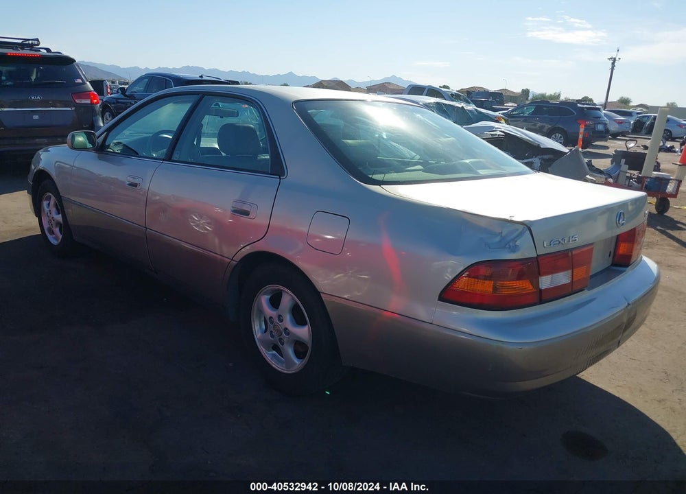 1997 LEXUS ES 300 VIN: JT8BF22G3V0025722