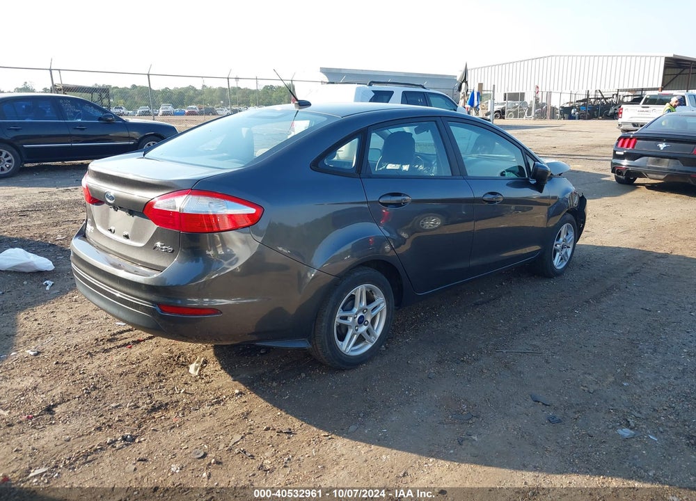 2018 FORD FIESTA SE VIN: 3FADP4BJ1JM131842