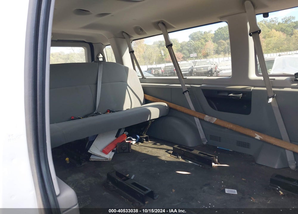 2010 FORD E-350 SUPER DUTY XL/XLT VIN: 1FBSS3BL4ADA82969