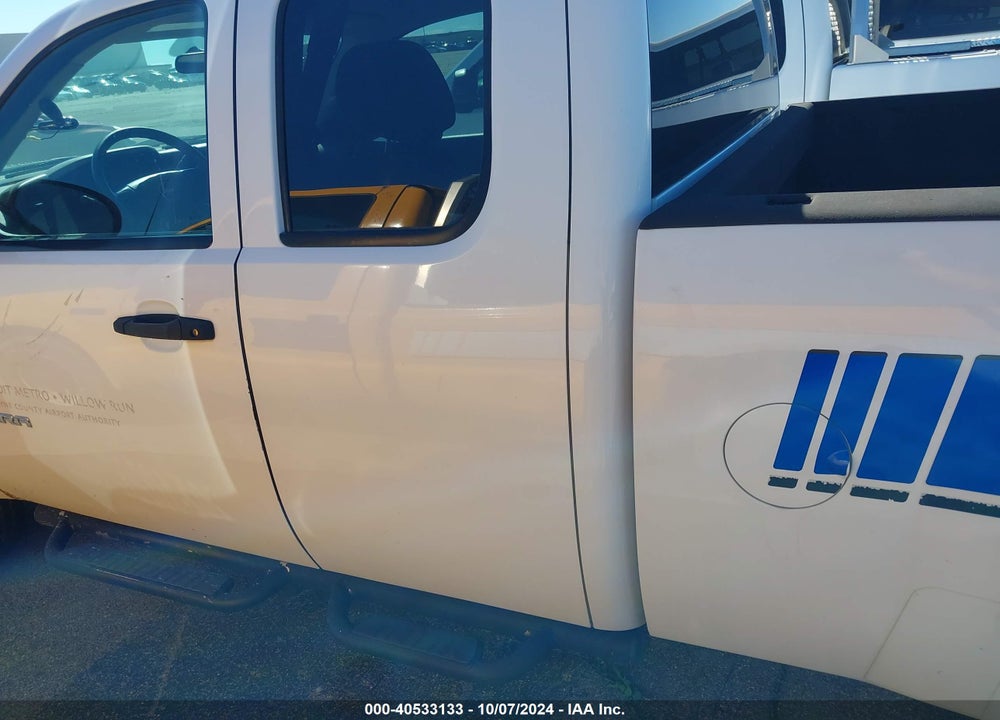 2011 GMC SIERRA 1500 WORK TRUCK VIN: 1GTR2TE31BZ268592