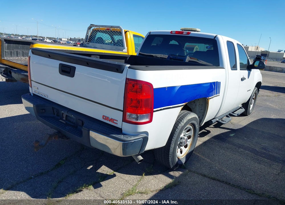 2011 GMC SIERRA 1500 WORK TRUCK VIN: 1GTR2TE31BZ268592
