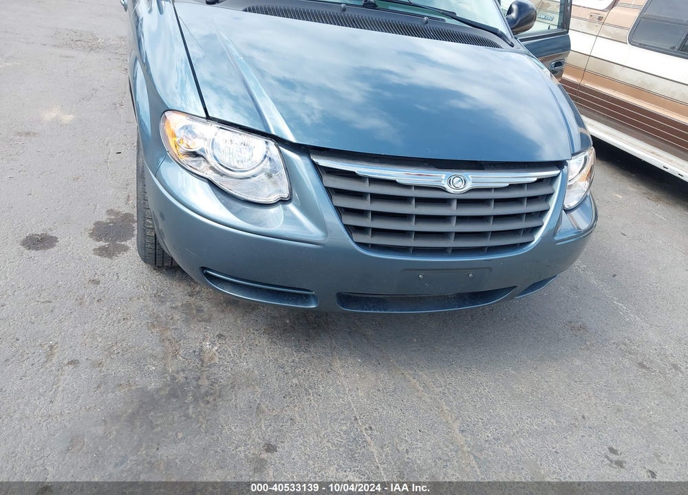 2006 CHRYSLER TOWN & COUNTRY LX VIN: 1A4GP44RX6B566877