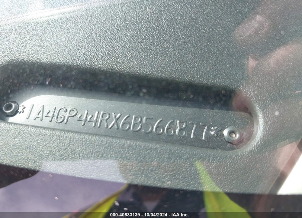 2006 CHRYSLER TOWN & COUNTRY LX VIN: 1A4GP44RX6B566877