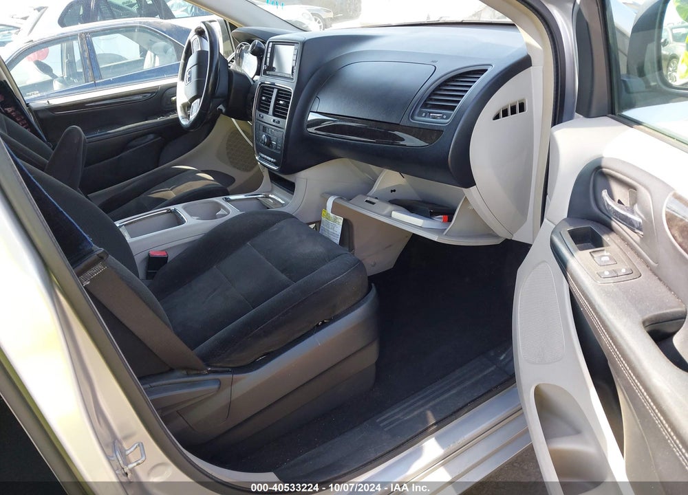2012 DODGE GRAND CARAVAN CREW VIN: 2C4RDGDG2CR179552