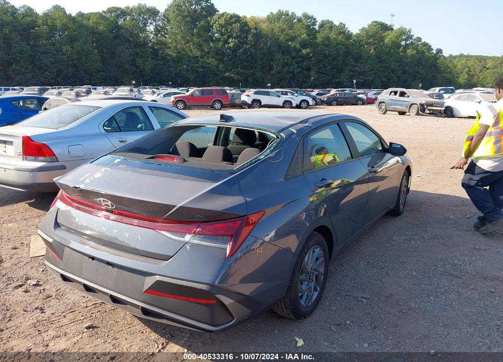 2024 HYUNDAI ELANTRA VIN: KMHLM4DG7RU639798