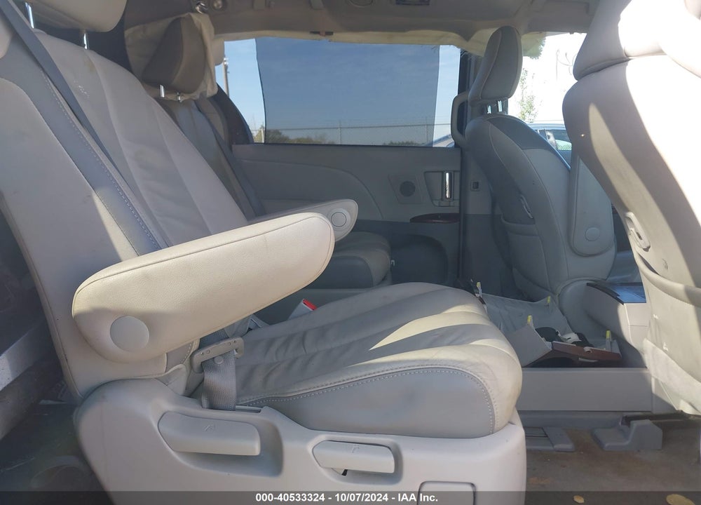 2014 TOYOTA SIENNA LIMITED 7 PASSENGER VIN: 5TDDK3DCXES089145