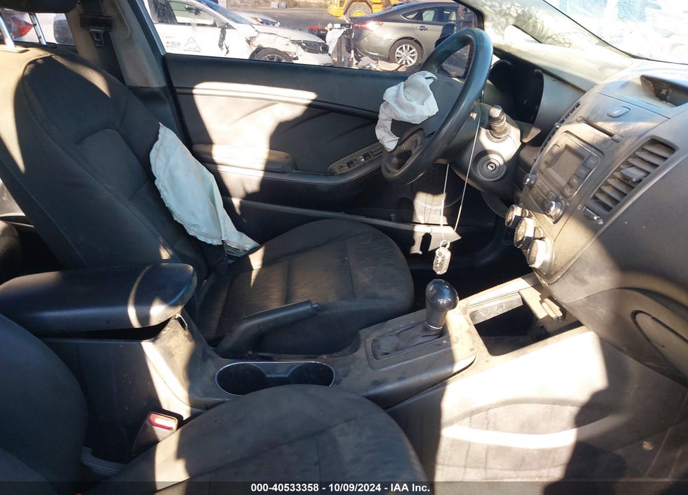 2016 KIA FORTE LX VIN: KNAFK4A69G5614358