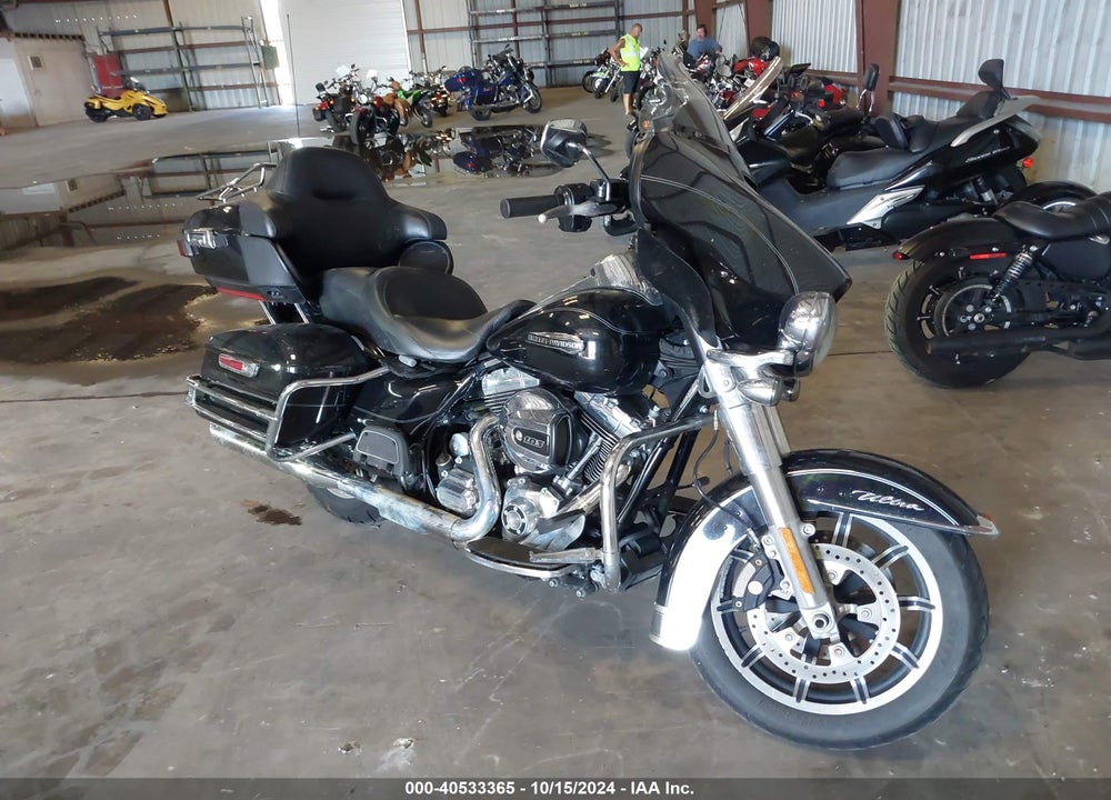 2015 HARLEY-DAVIDSON FLHTCU ULTRA CLASSIC ELECTRA GLD VIN: 1HD1FCM13FB697733