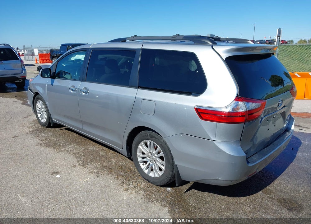 2015 TOYOTA SIENNA XLE 8 PASSENGER VIN: 5TDYK3DCXFS602476