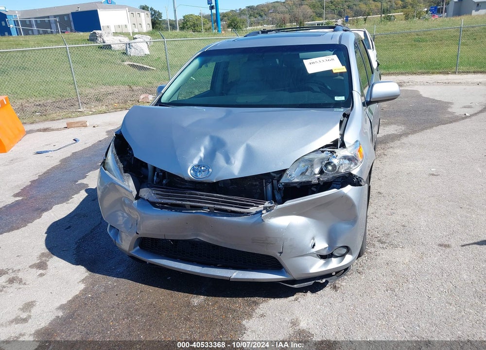 2015 TOYOTA SIENNA XLE 8 PASSENGER VIN: 5TDYK3DCXFS602476