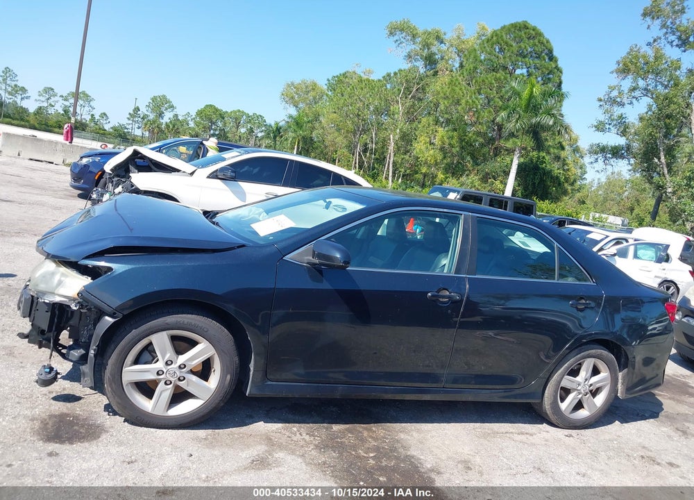 2014 TOYOTA CAMRY SE VIN: 4T1BF1FK2EU395932