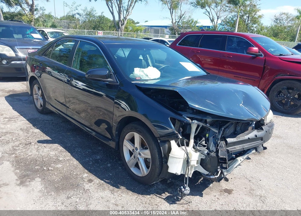 2014 TOYOTA CAMRY SE VIN: 4T1BF1FK2EU395932