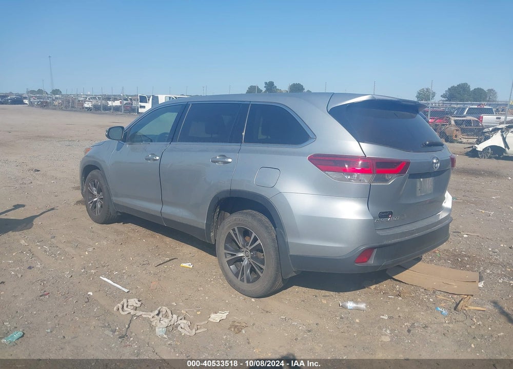 2019 TOYOTA HIGHLANDER LE VIN: 5TDBZRFH2KS937691