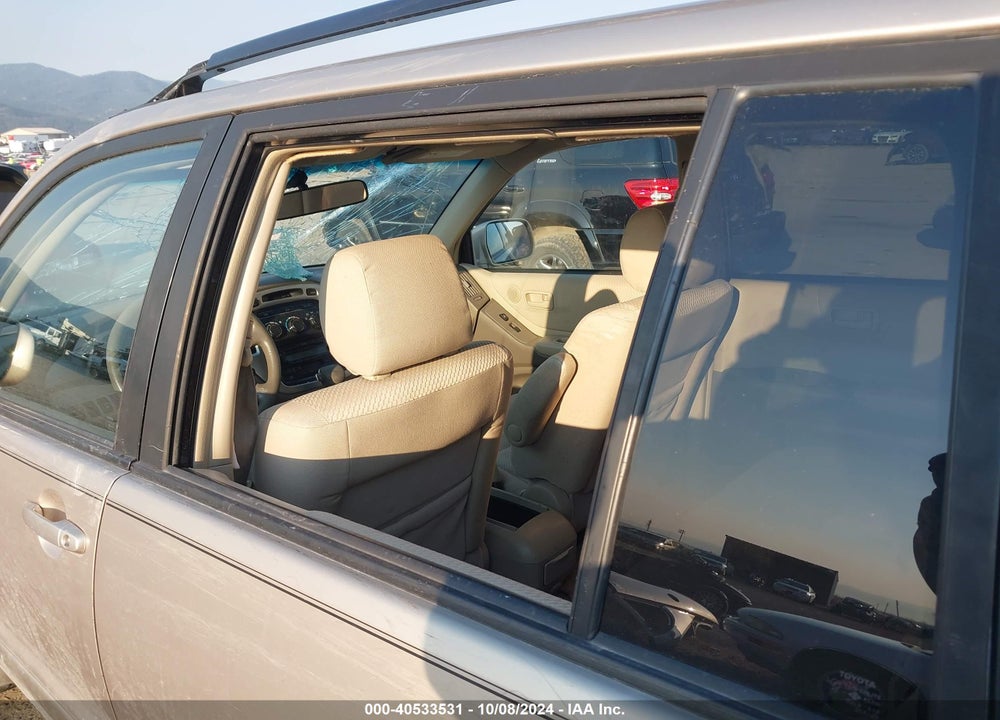 2005 TOYOTA HIGHLANDER V6 VIN: JTEEP21A450125655