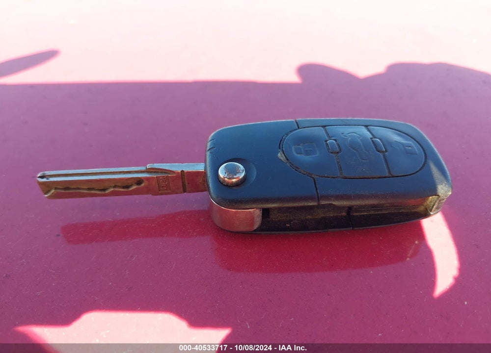 2000 VOLKSWAGEN NEW BEETLE GLS 1.8L TURBO VIN: 3VWCD21C0YM458357