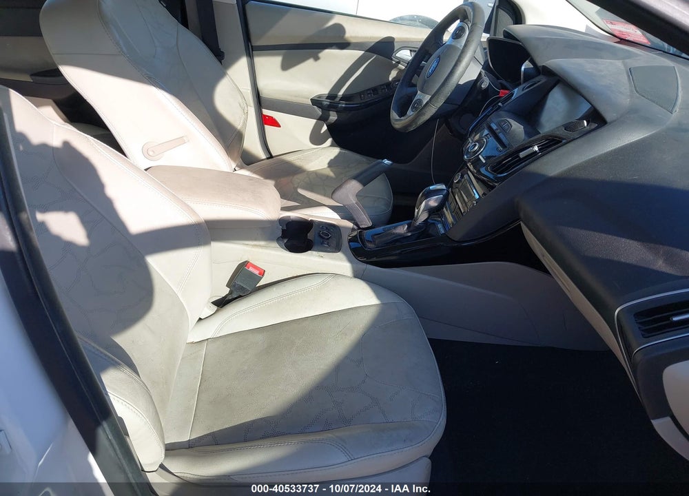 2014 FORD FOCUS ELECTRIC VIN: 1FADP3R45EL219522