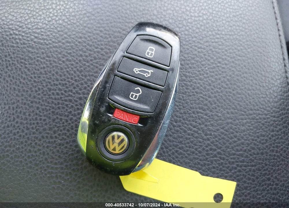 2011 VOLKSWAGEN TOUAREG TDI SPORT VIN: WVGFK9BP0BD007377