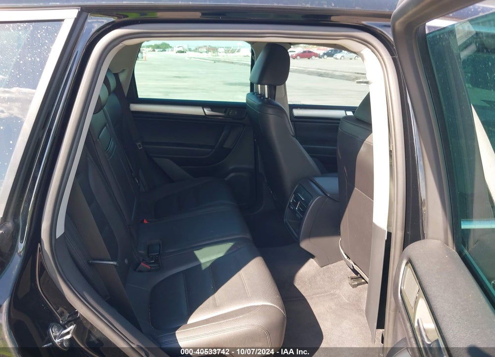 2011 VOLKSWAGEN TOUAREG TDI SPORT VIN: WVGFK9BP0BD007377