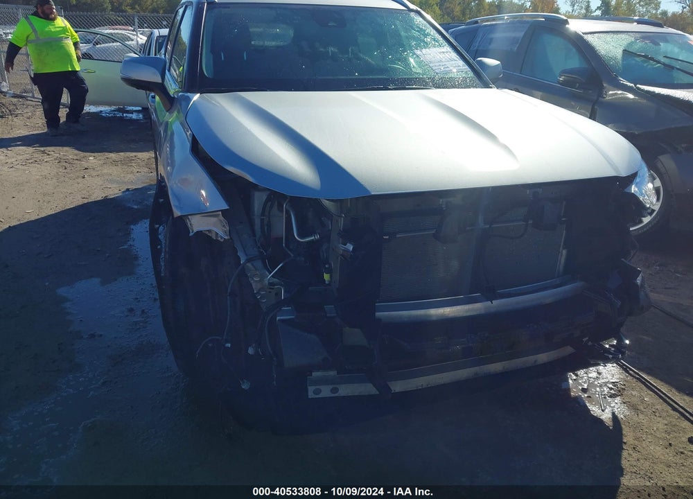 2022 TOYOTA HIGHLANDER LIMITED VIN: 5TDDZRBH2NS218590