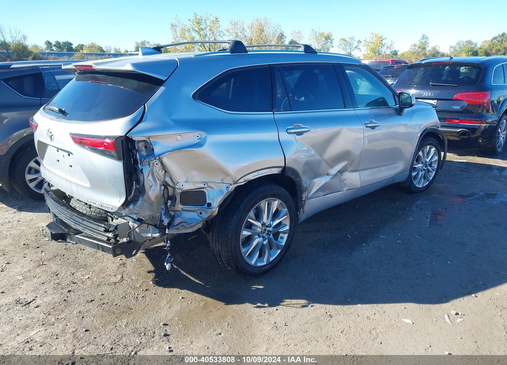 2022 TOYOTA HIGHLANDER LIMITED VIN: 5TDDZRBH2NS218590